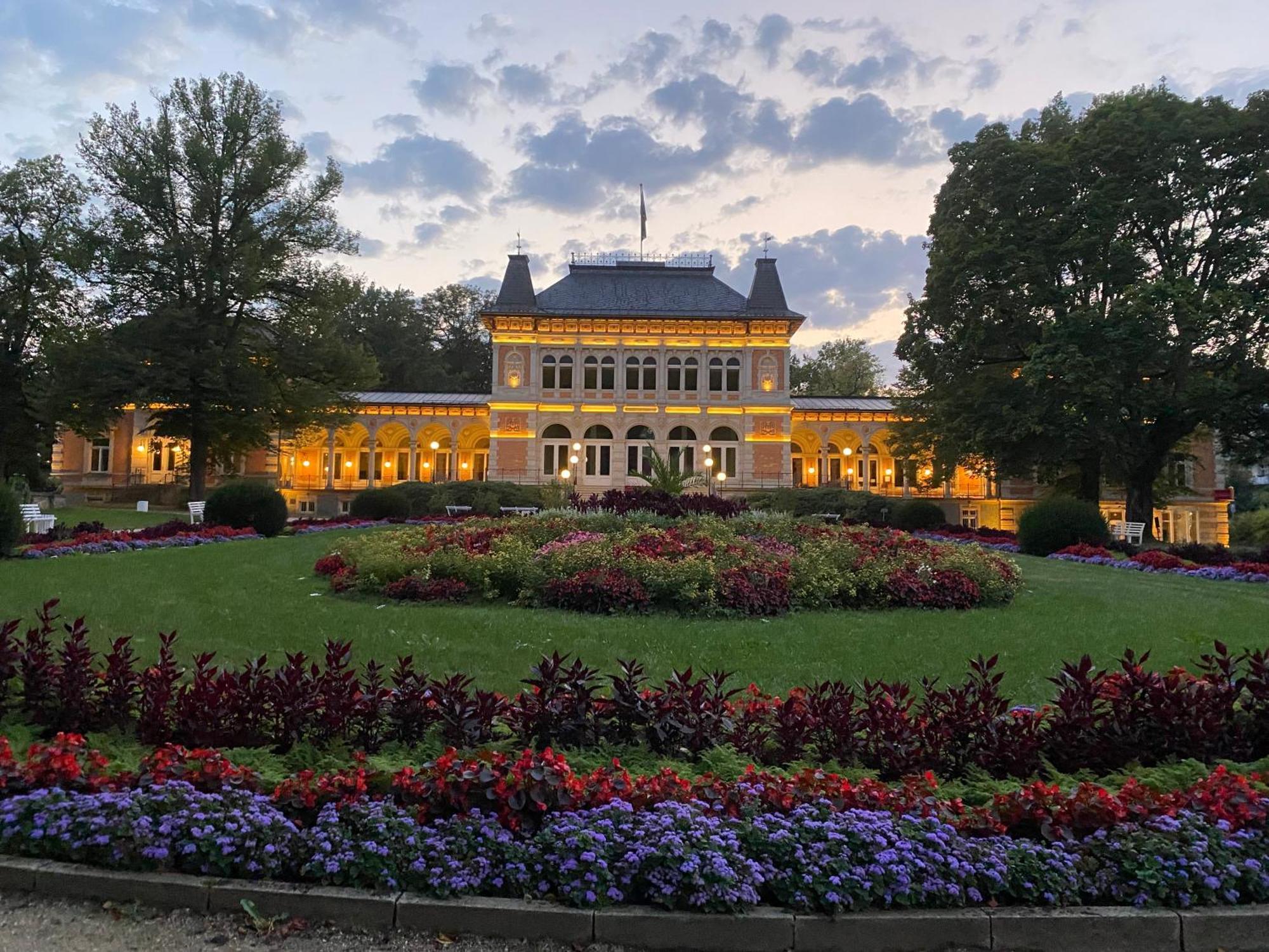 Fewo Roland Ranft Direkt Am Kurpark Barrierearm 60Qm Bad Elster Dış mekan fotoğraf